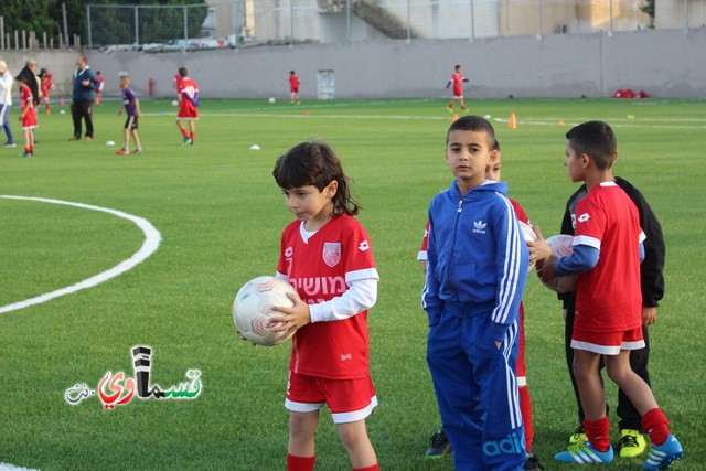 فيديو: قفزوا كالغزلان والفرحة والدموع تغمران شاكرين الرحمن وابو العبد بالحسبان في افتتاح ملعبهم الخضراوان   